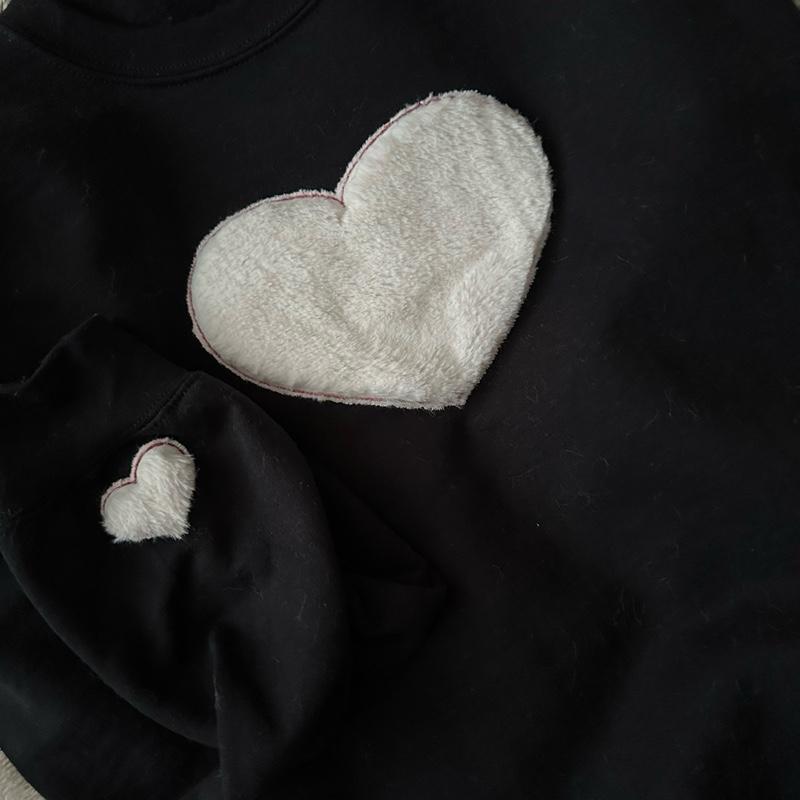Unisex Crewneck Soft Heart For Husband, Wife, Boyfriend, Girlfriend, Friends Helps Self-Regulate, Overload of Sensory