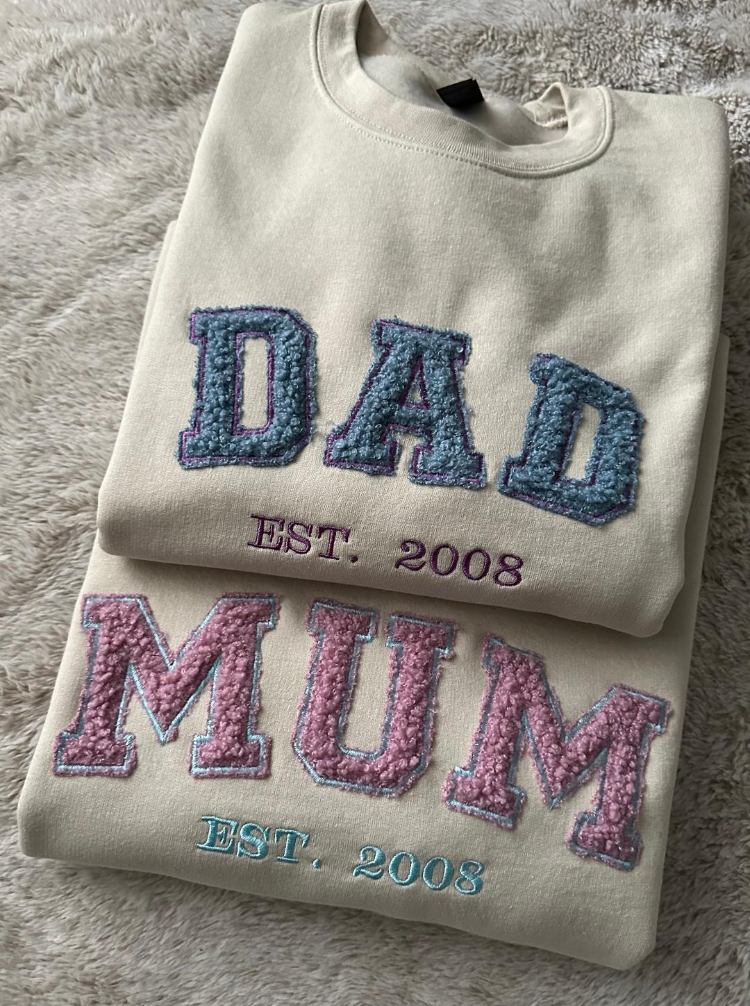 Personalized Mum and Dad Matching Custom Embroidered Sweatshirt Crewneck with Est.Year, Teddy Applique Birthday gift Mother Day, Father Day