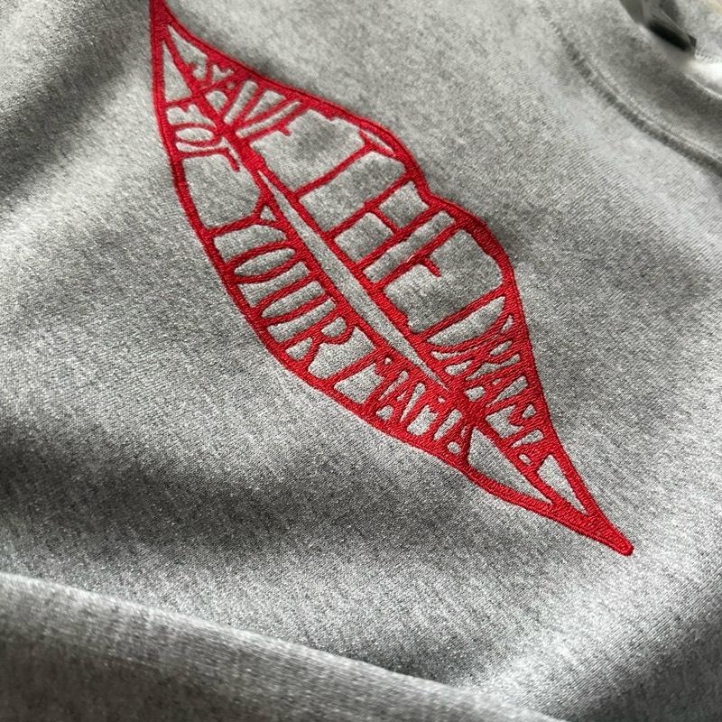 Embroidered crewneck “Save the drama for your mama” unique stylish creative design as seen on Friends Rachel Green’s outfit Sweatshirt