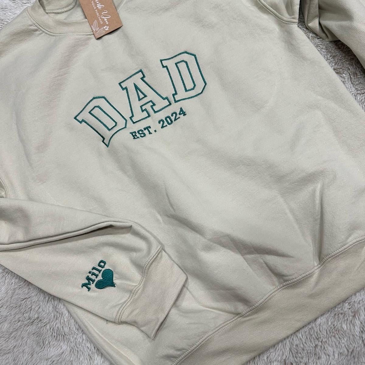 Personalized DAD Embroidered Sweatshirt Crewneck with Est Year, Heart and Name on Sleeve - Perfect Father Daddy Gift