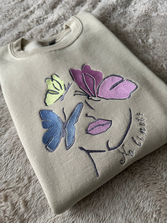 Embroidered Crewneck Sweatshirt ''No limits'' Girl Power / Strong Women Empowerment Face Art Your beauty gift for women