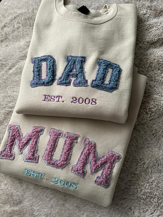 Personalized Mum and Dad Matching Custom Embroidered Sweatshirt Crewneck with Est.Year, Teddy Applique Birthday gift Mother Day, Father Day